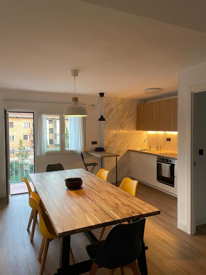 Cozy Apartment 6' From San Sebastian + Parking ウスルビル エクステリア 写真